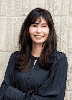 代表　山口マユウ